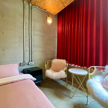 K. Gold Hotel Taichung Room photo