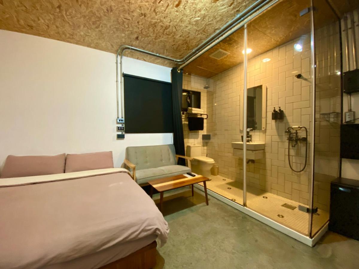 K. Gold Hotel Taichung Room photo