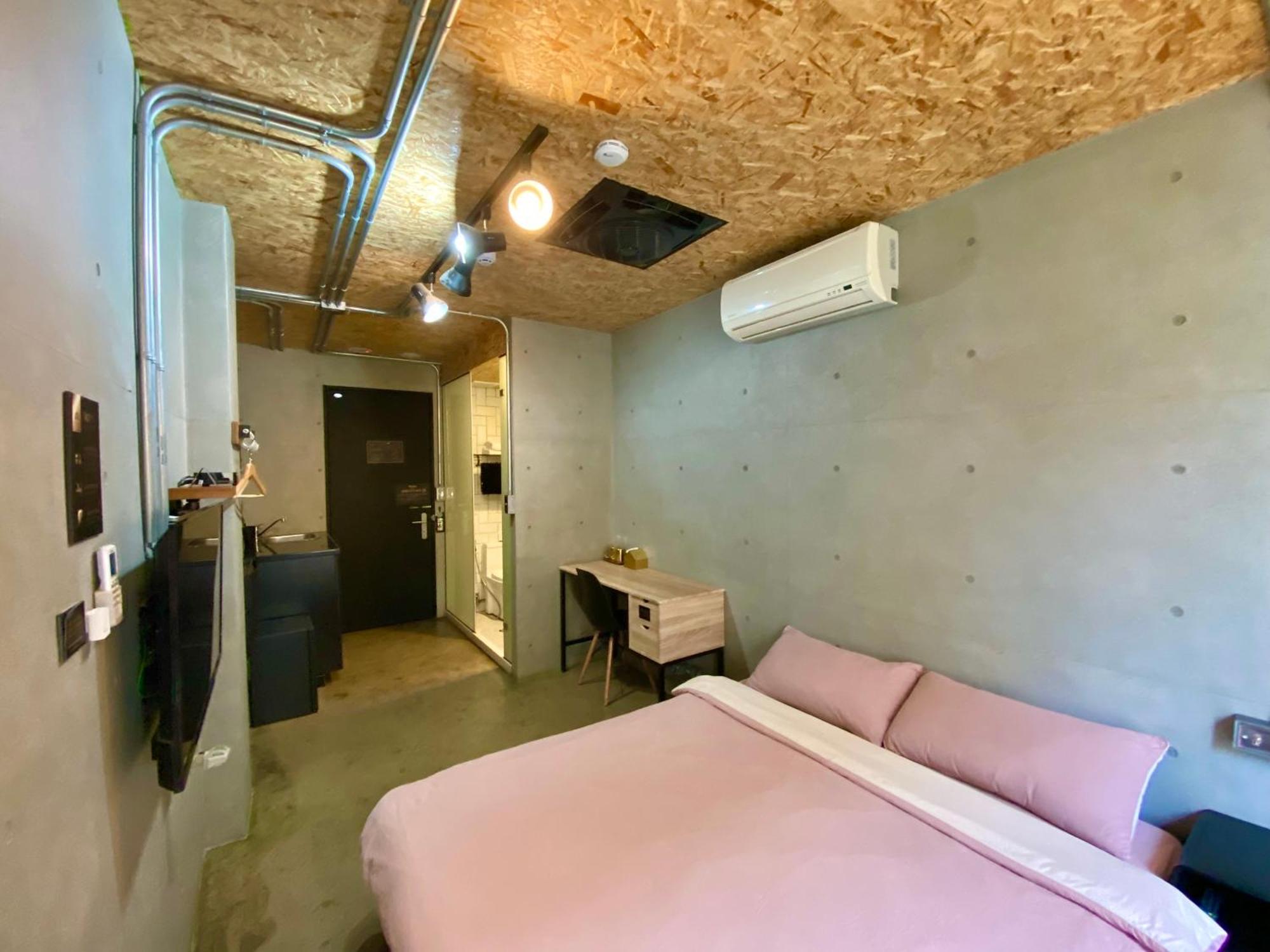 K. Gold Hotel Taichung Room photo