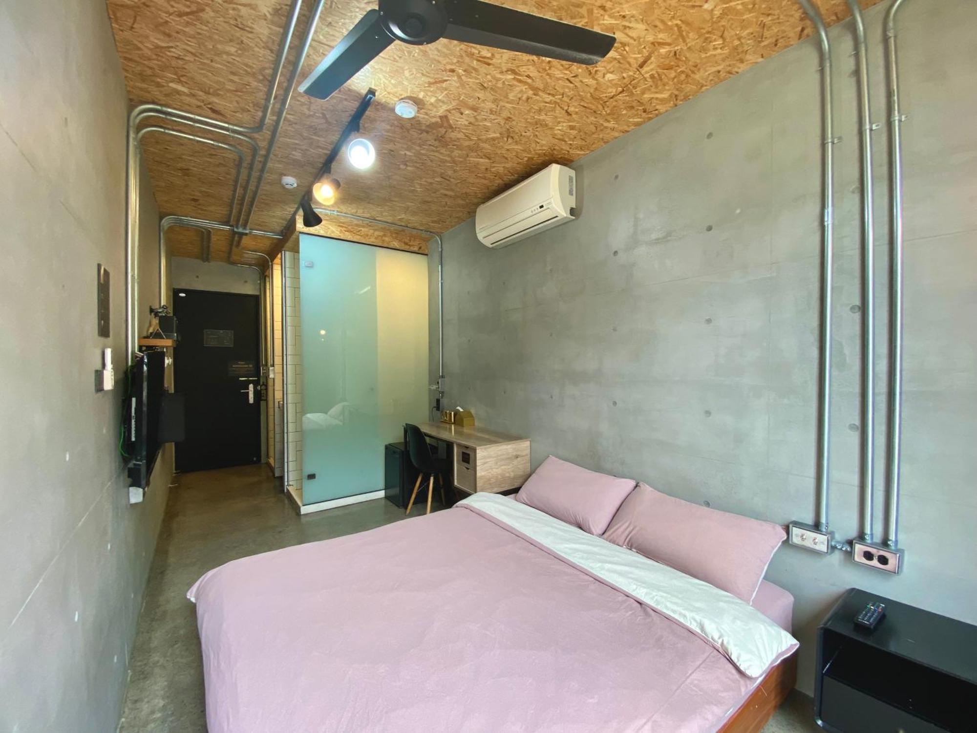 K. Gold Hotel Taichung Room photo